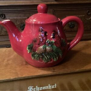 RED BIRDS TEAPOT